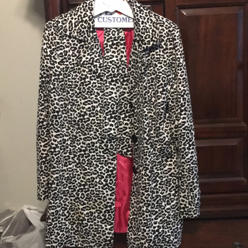 Awesome Leopard Print Trench Coat